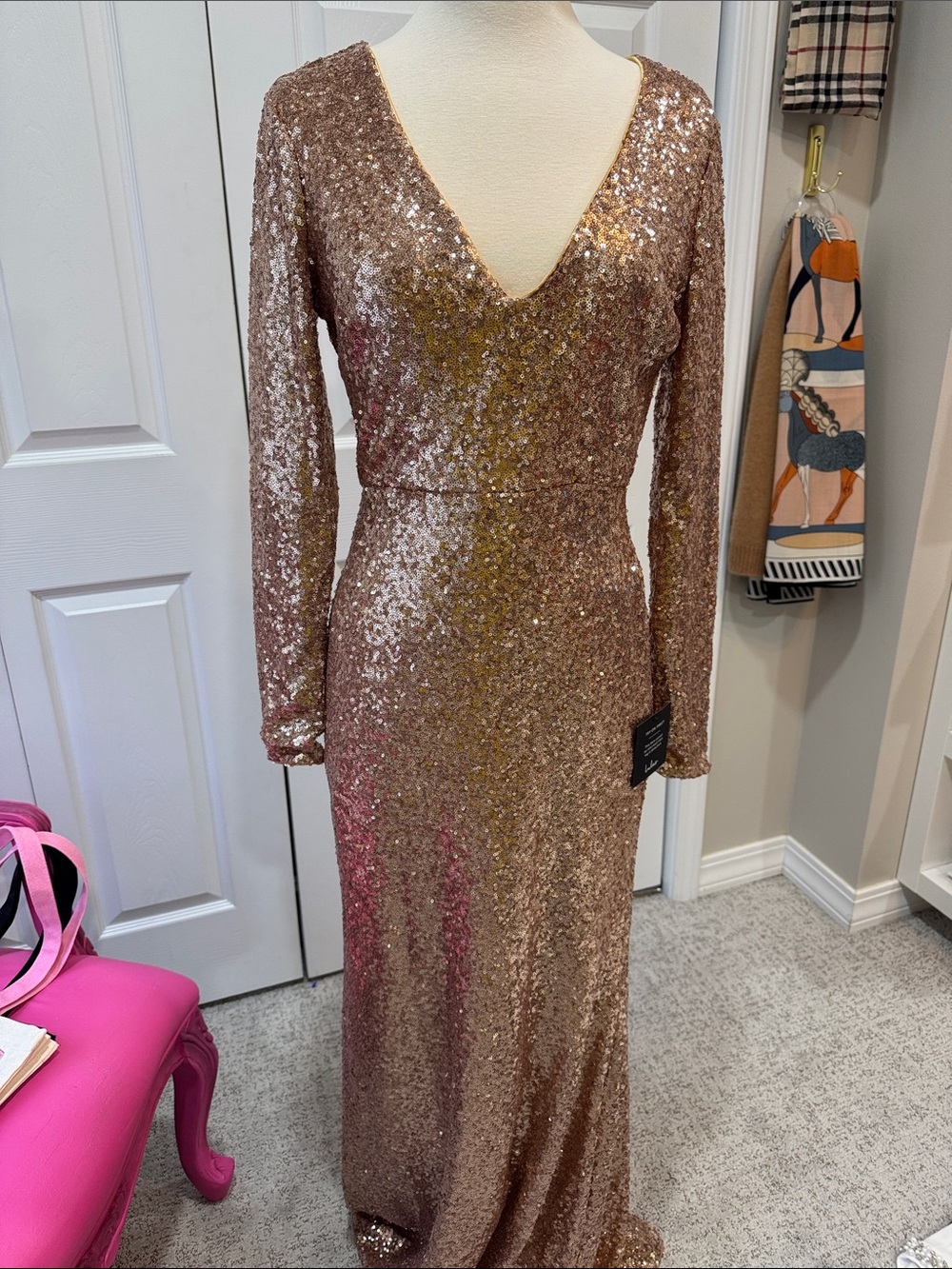 Lulu’s Sequin V-Neck Long Sleeve Evening Dress - Rose Gold